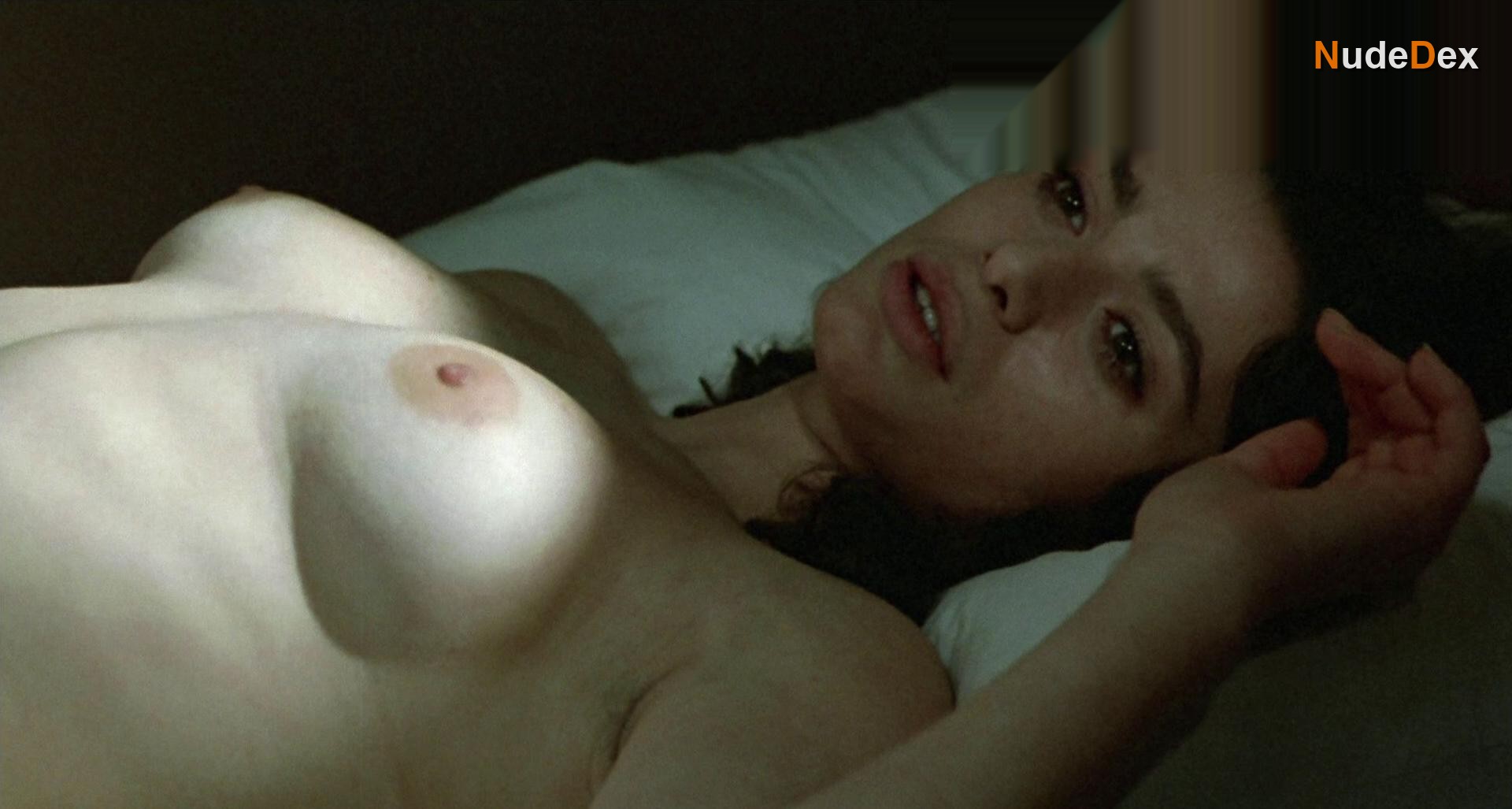 Maria Romano in Women's Prison Massacre, photo 4