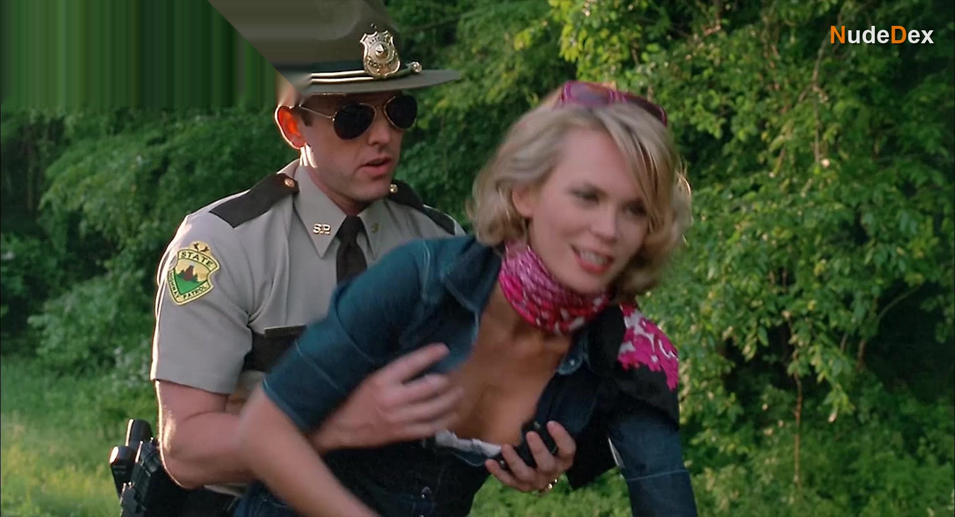 Maria Tornberg in Super Troopers, photo 7