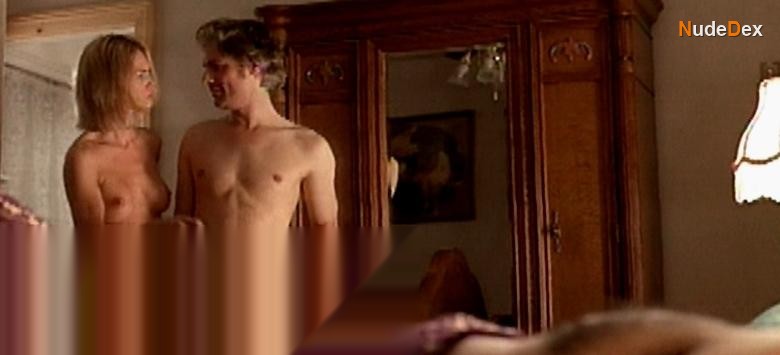 Maria Tornberg in Super Troopers, photo 16