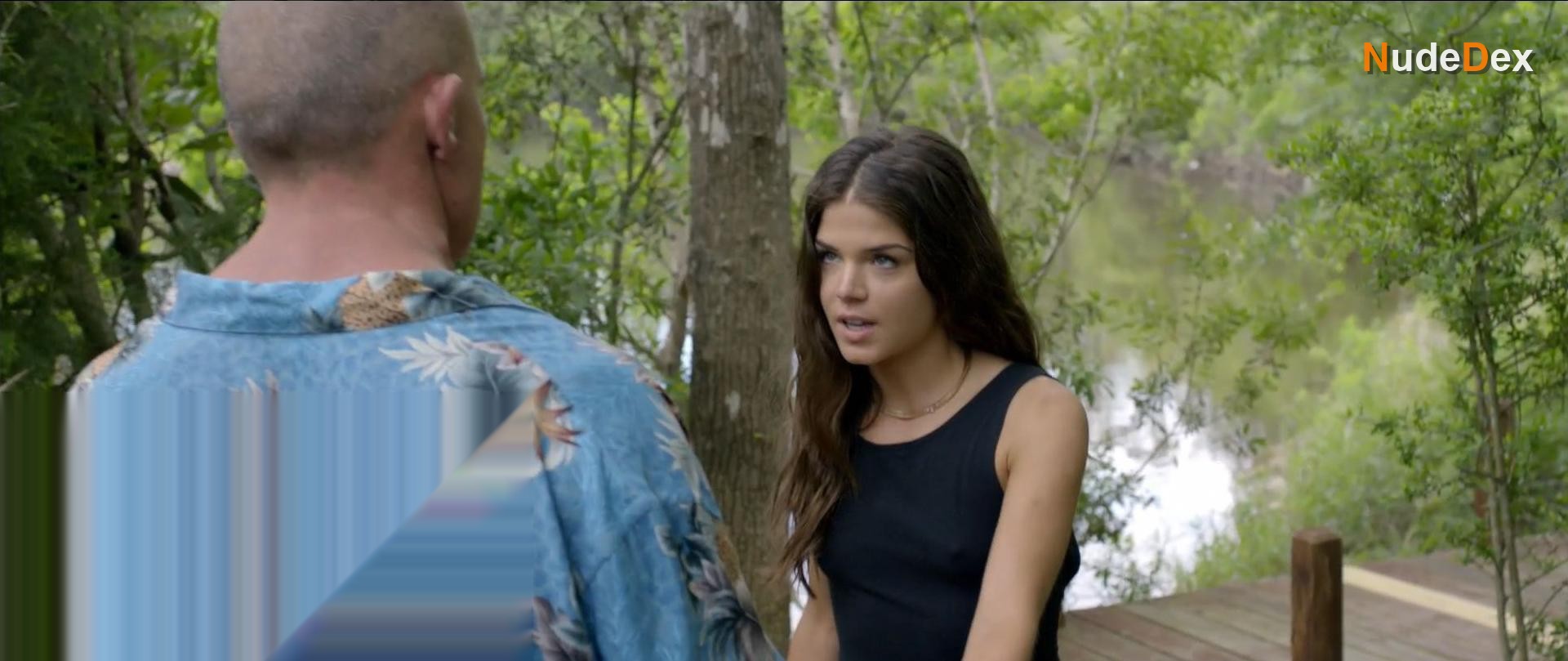 Marie Avgeropoulos in Isolation, photo 5