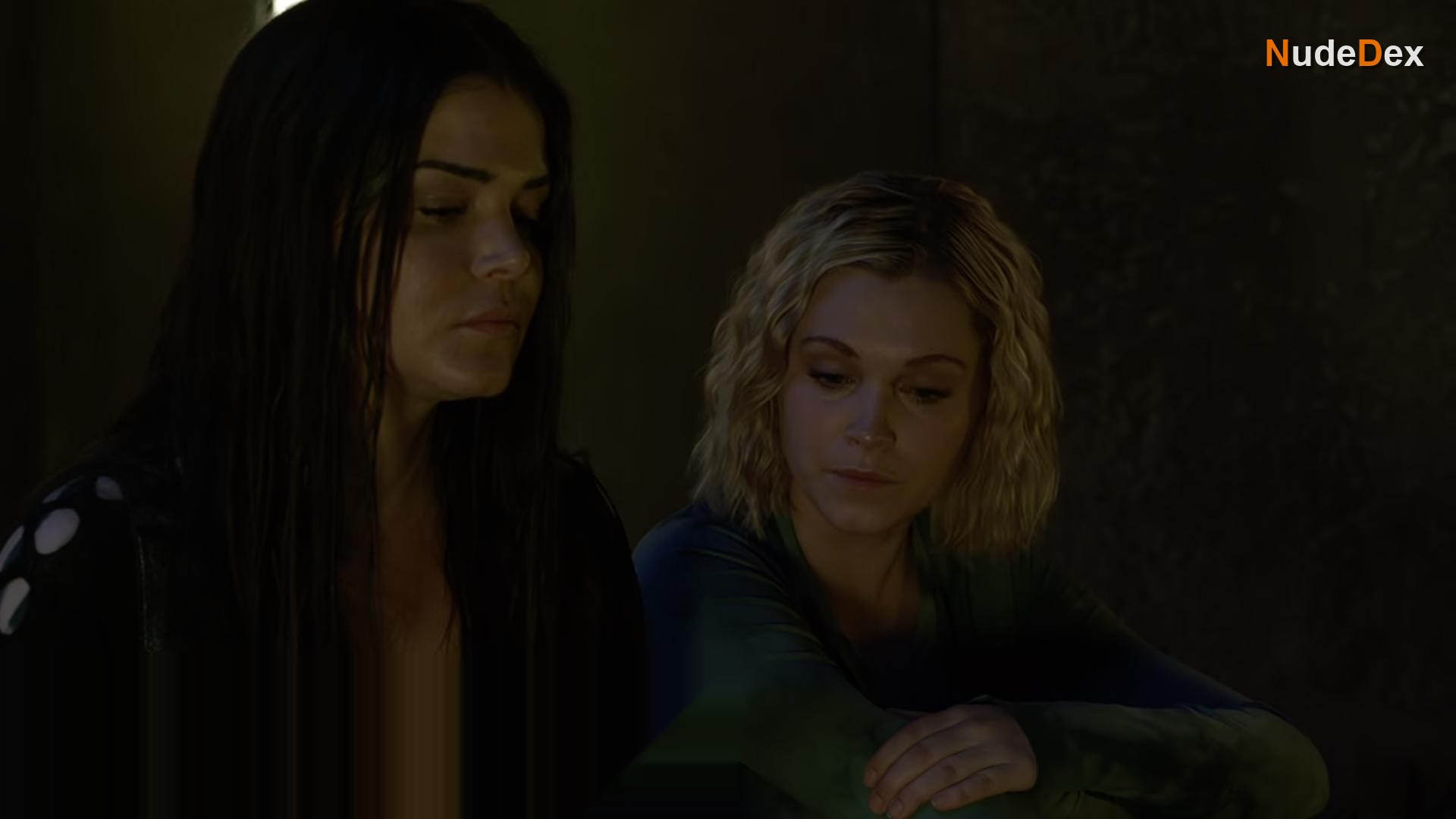 Marie Avgeropoulos in The 100, photo 28