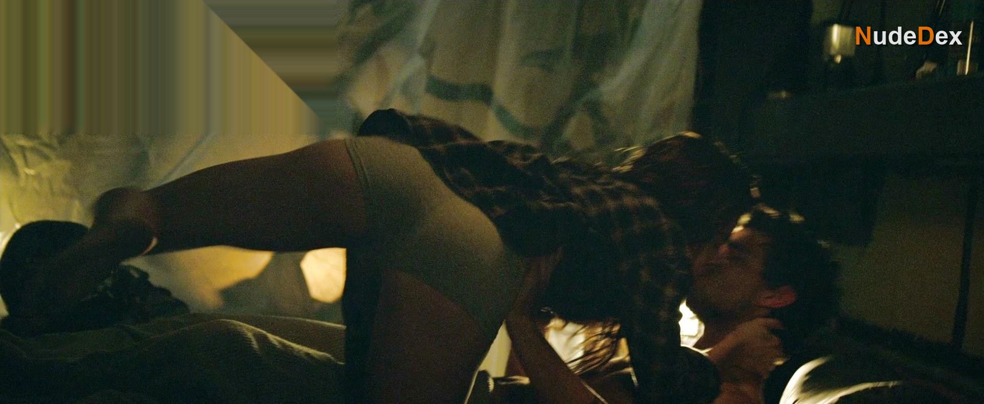 Marie Avgeropoulos in Tracers, photo 8