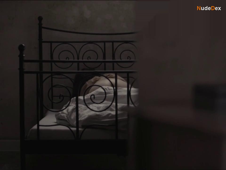 Marie Bach Hansen in Retrograde, photo 1