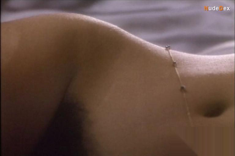 Marie-christine Descouard in Le Roi Des Cons, photo 7