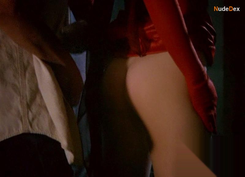 Marie-josee Croze in The Hunger, photo 11