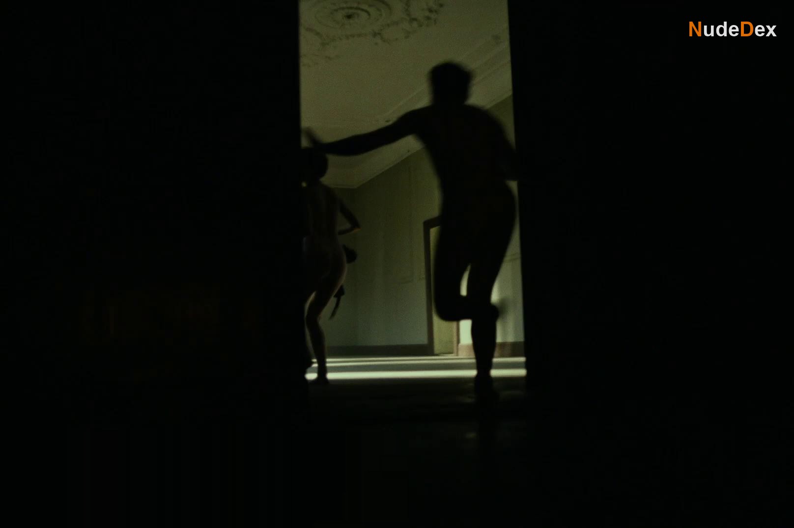 Oxana in Oxana, photo 9
