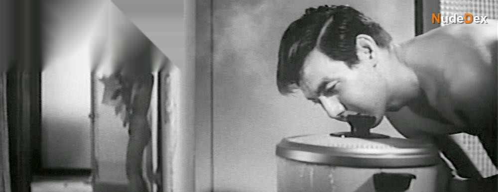 Mariko Ogawa in Branded To Kill, photo 9