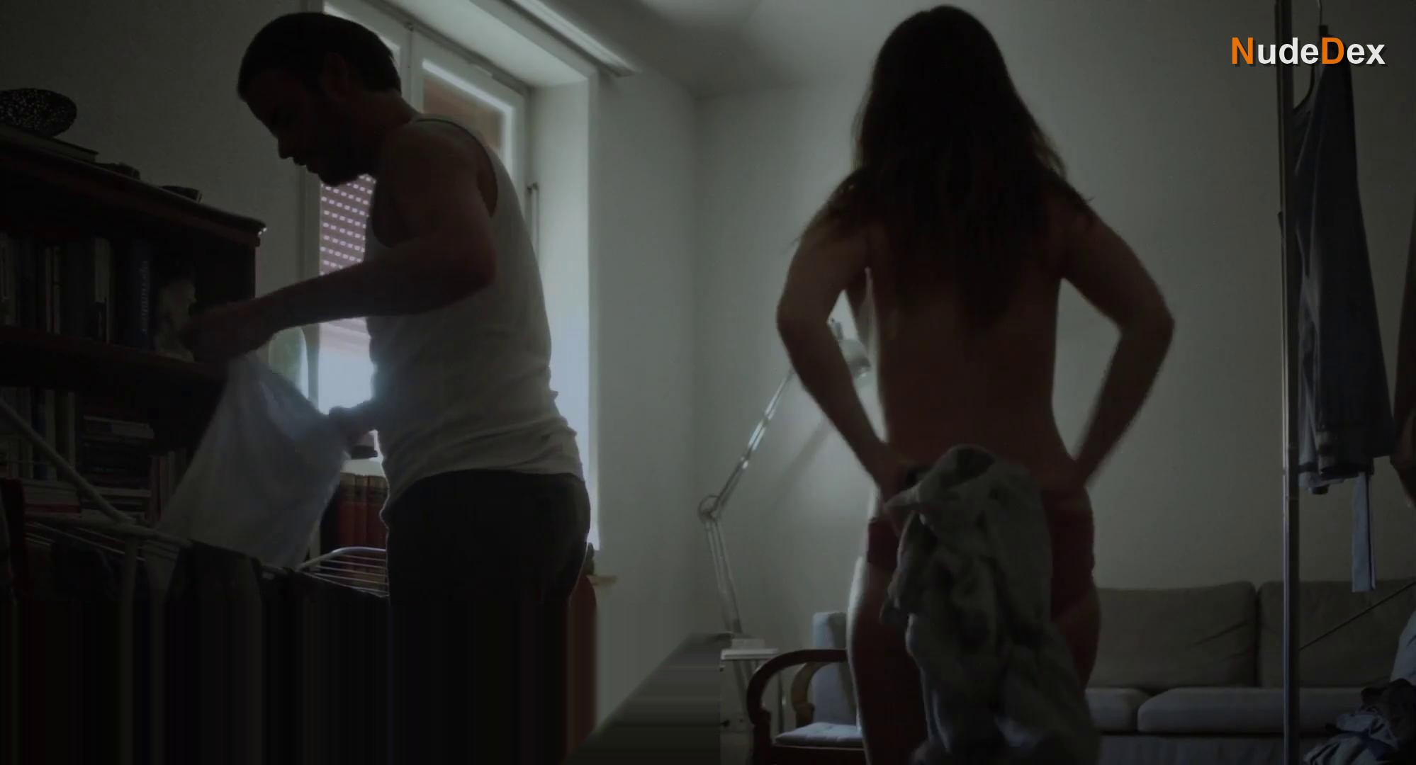 Strangers in Strangers, photo 12