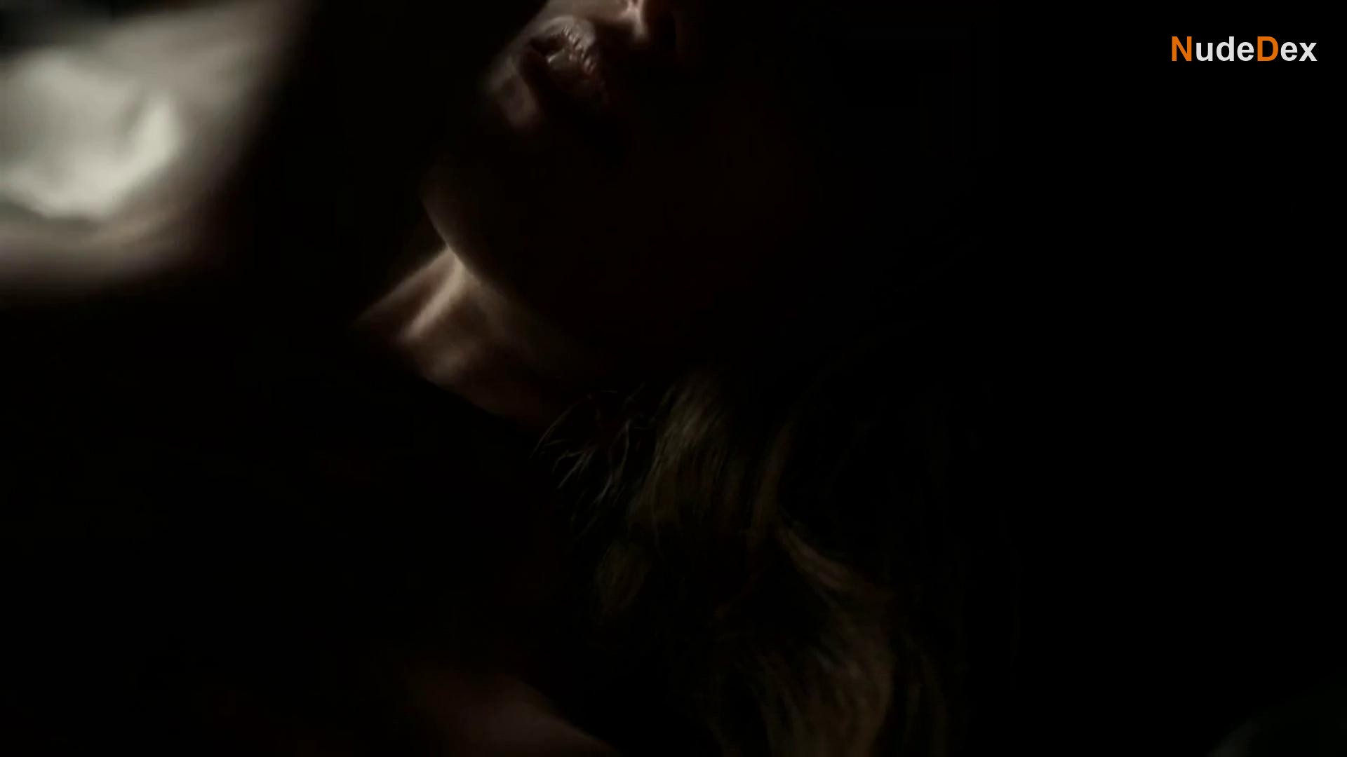 Marina Jamieson in Mine, photo 5