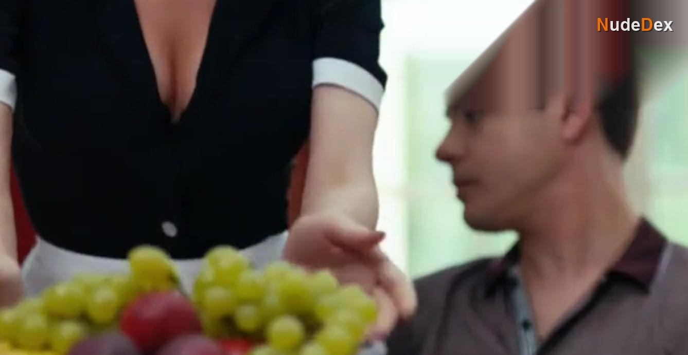 Marina Manyakhina in Kak Ya Stal Russkim, photo 1