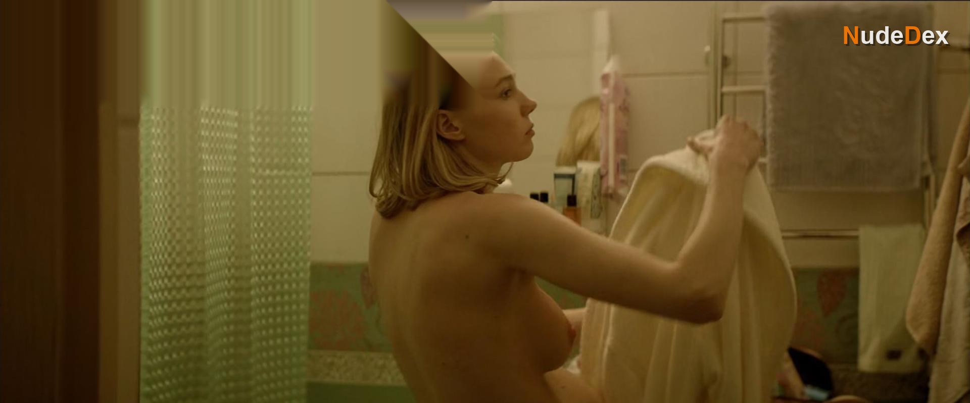 Marina Vasilyeva in Loveless, photo 11