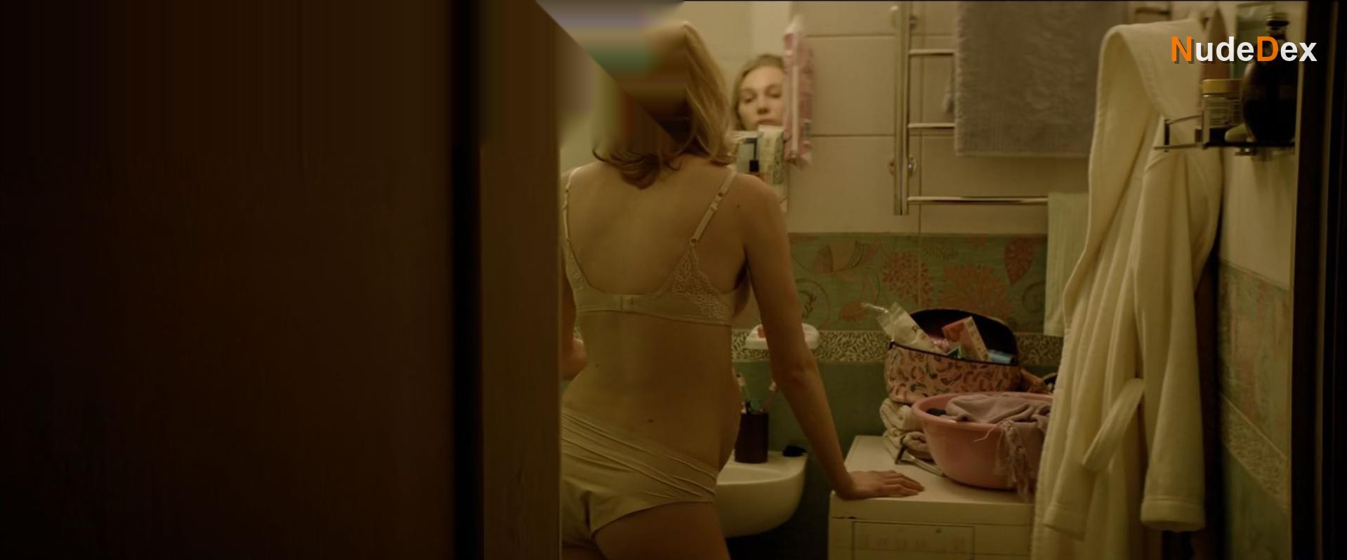 Marina Vasilyeva in Loveless, photo 14