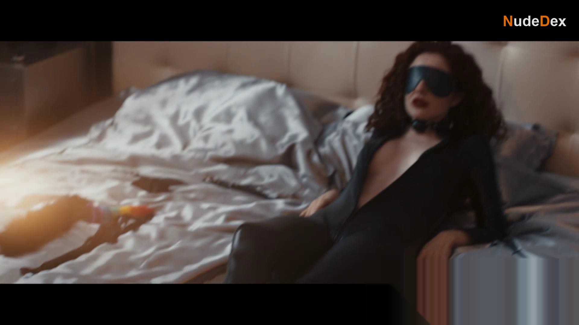 Marina Vaynbrand in Killer, photo 1
