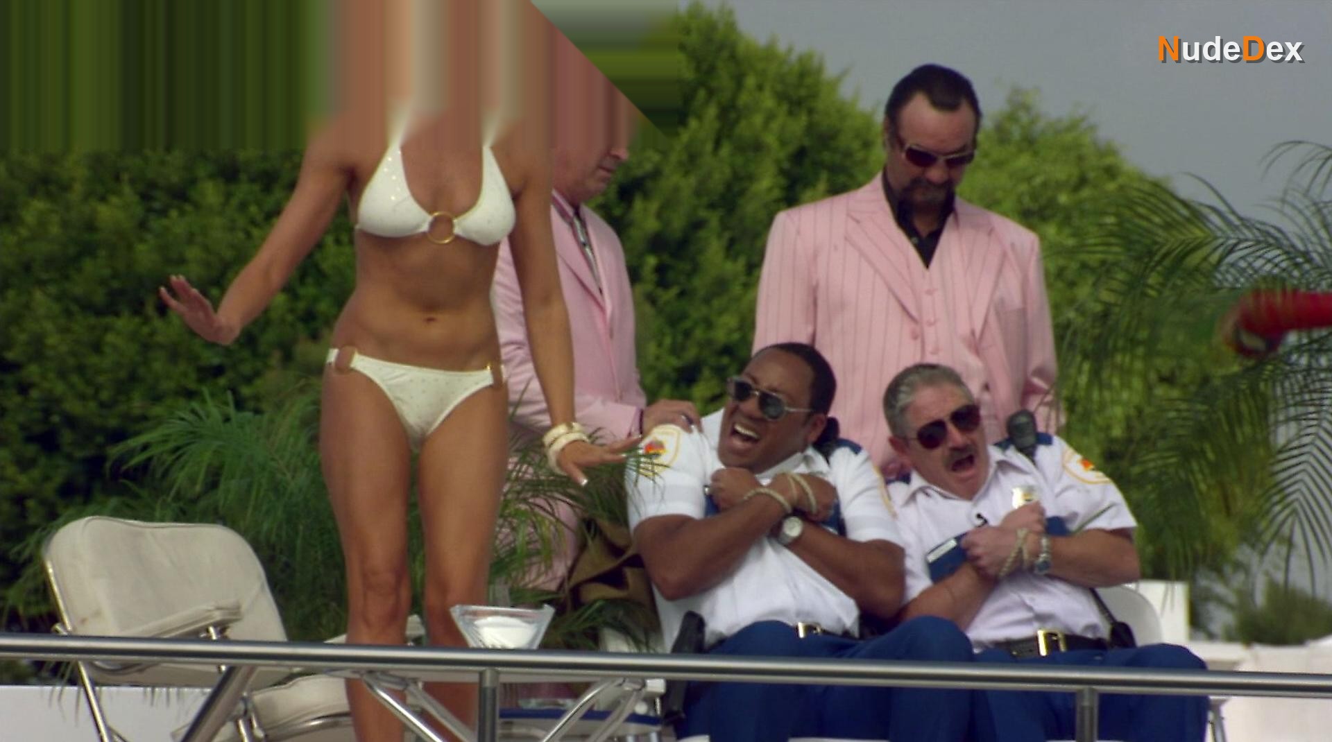 Marisa Petroro in Reno 911 Miami, photo 2