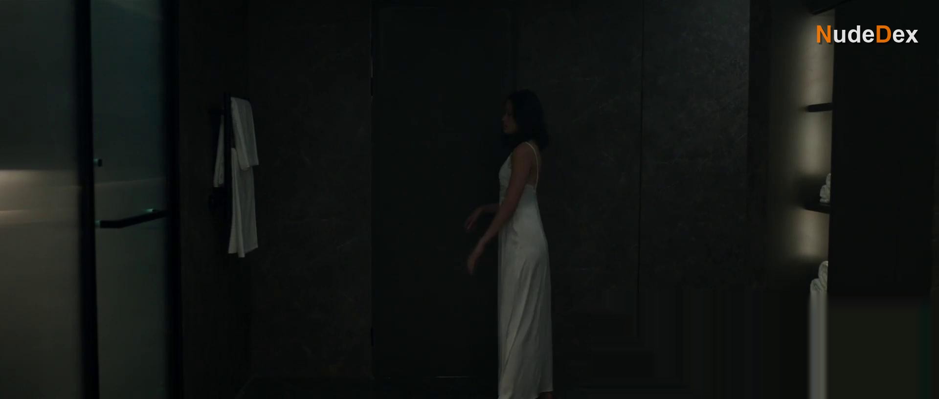 Marissa Anita in A Normal Woman, photo 4
