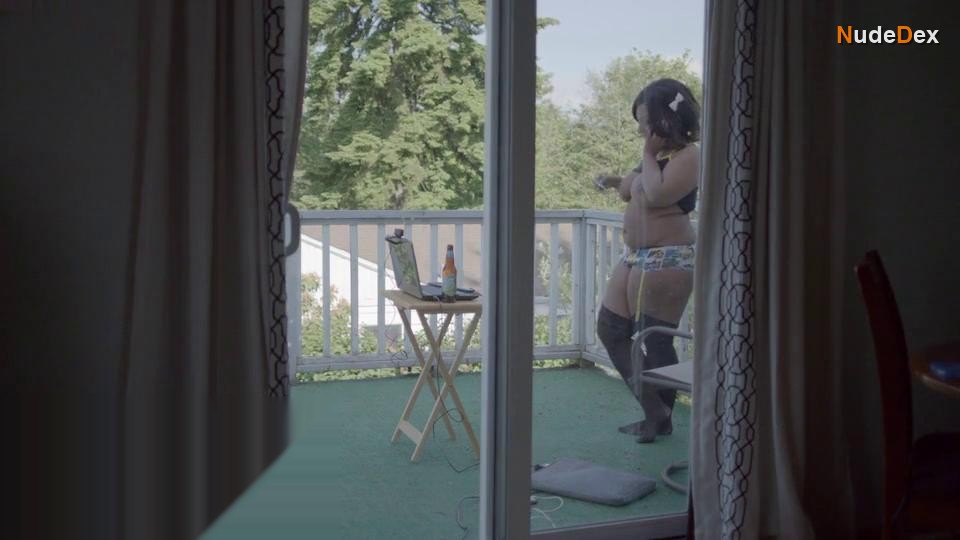 Marissa Frost in Cam Girlz, photo 13