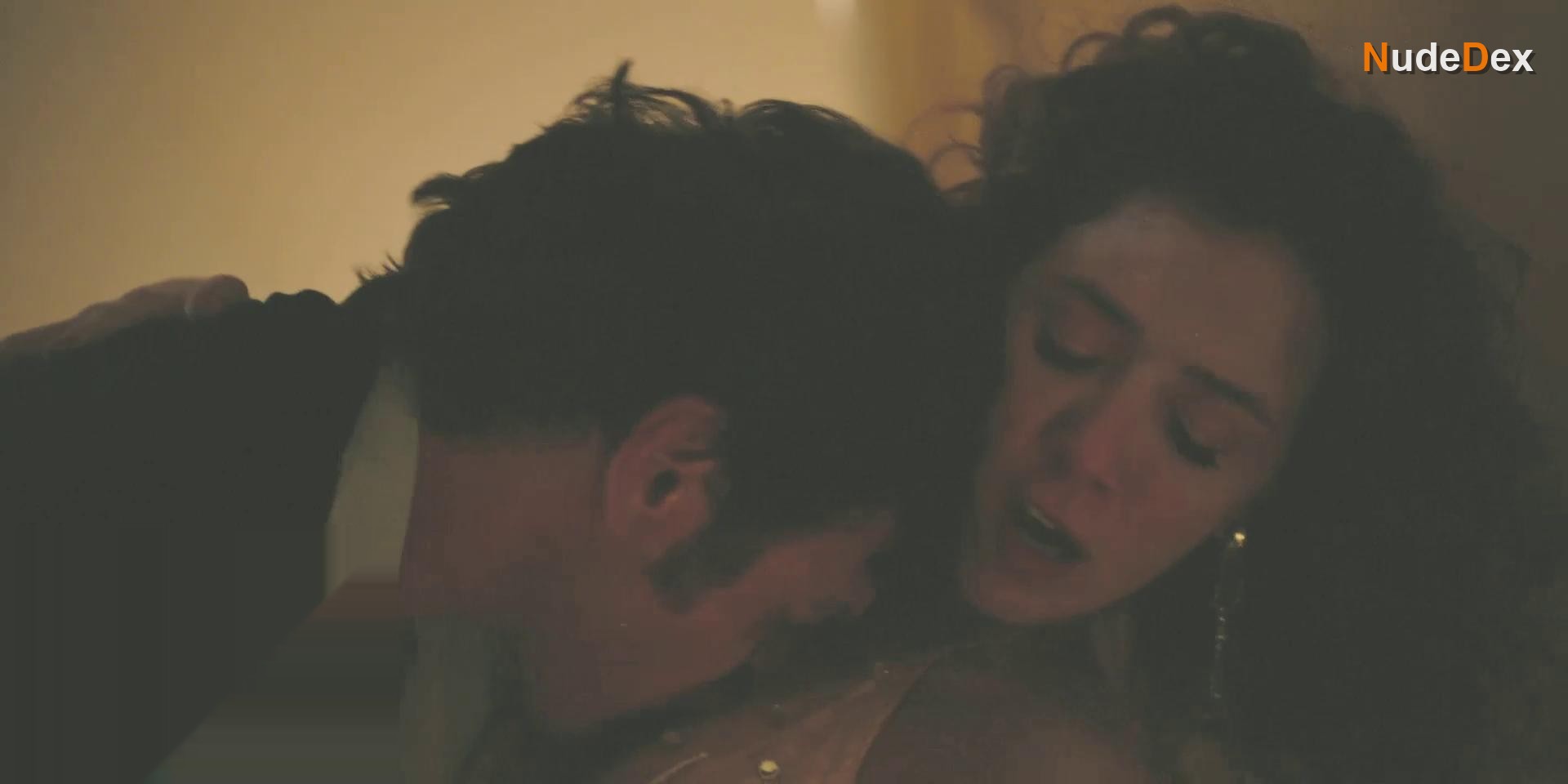 Marjorie Estiano in Angela Diniz Murdered And Convicted, photo 42