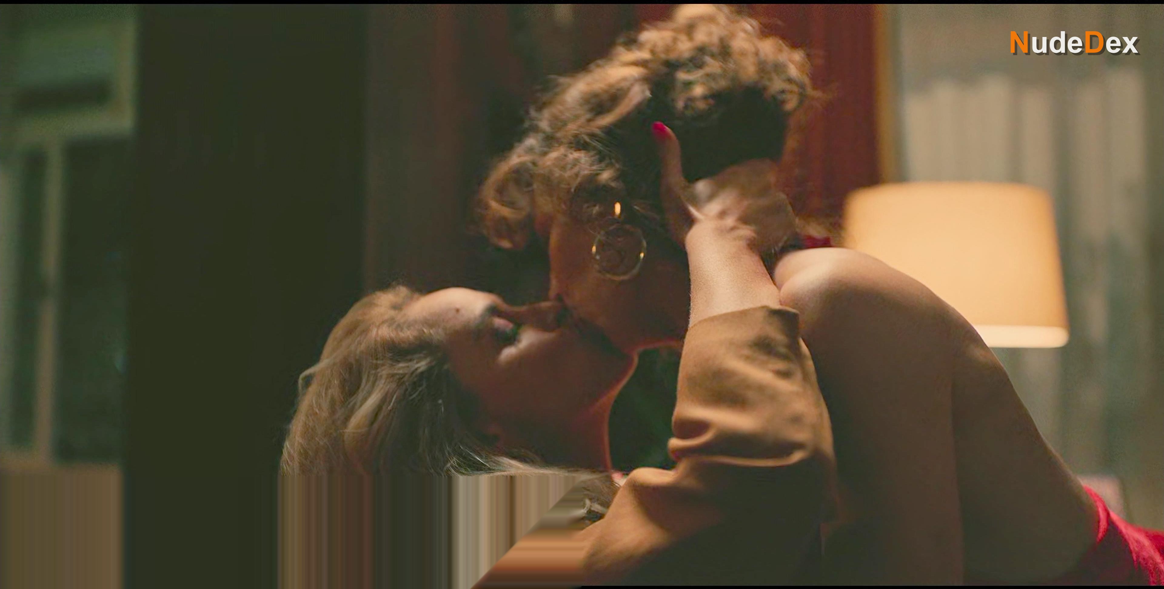 Marjorie Estiano in Angela Diniz Murdered And Convicted, photo 94