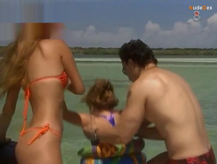 Marlene Favela in Species The Awakening, photo 22