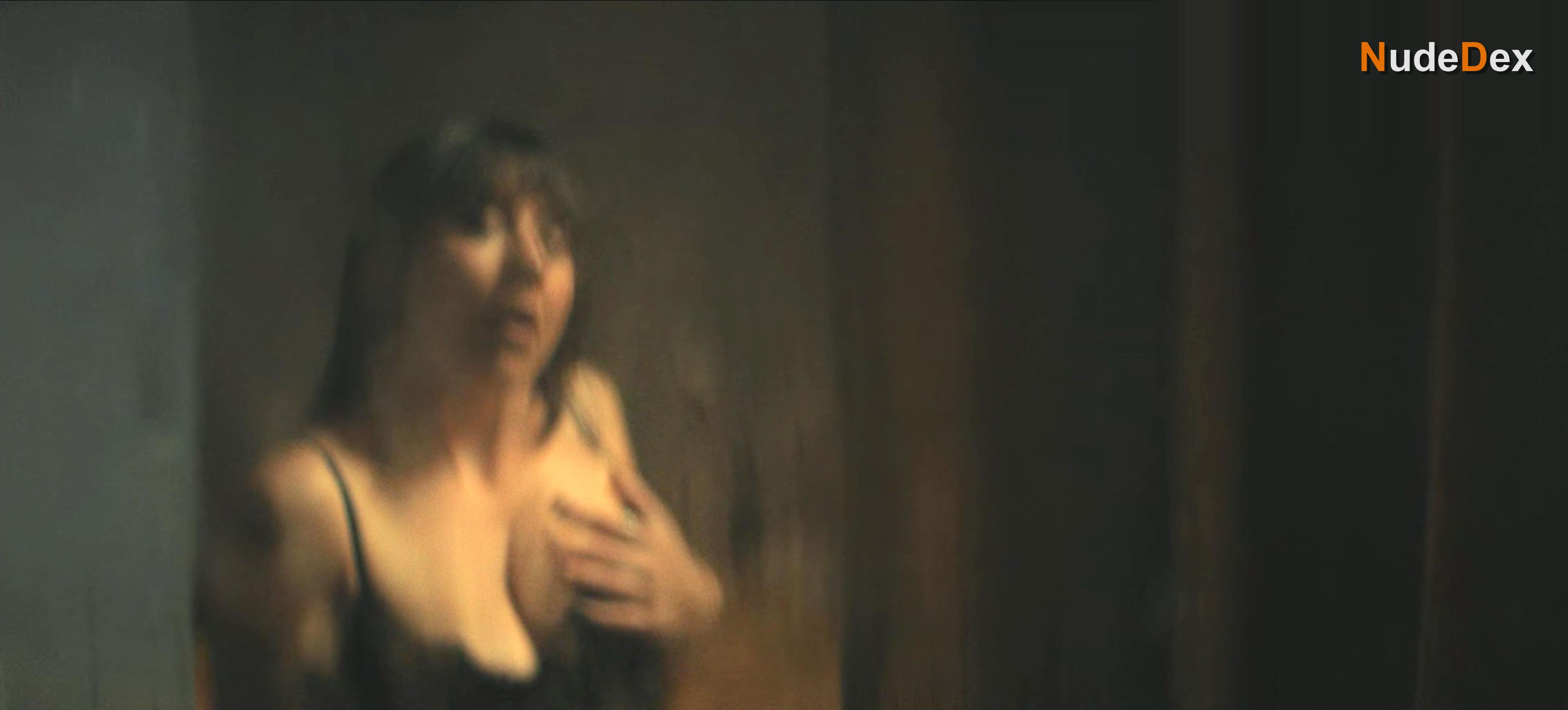 Marta Malikowska in Just One Look, photo 2