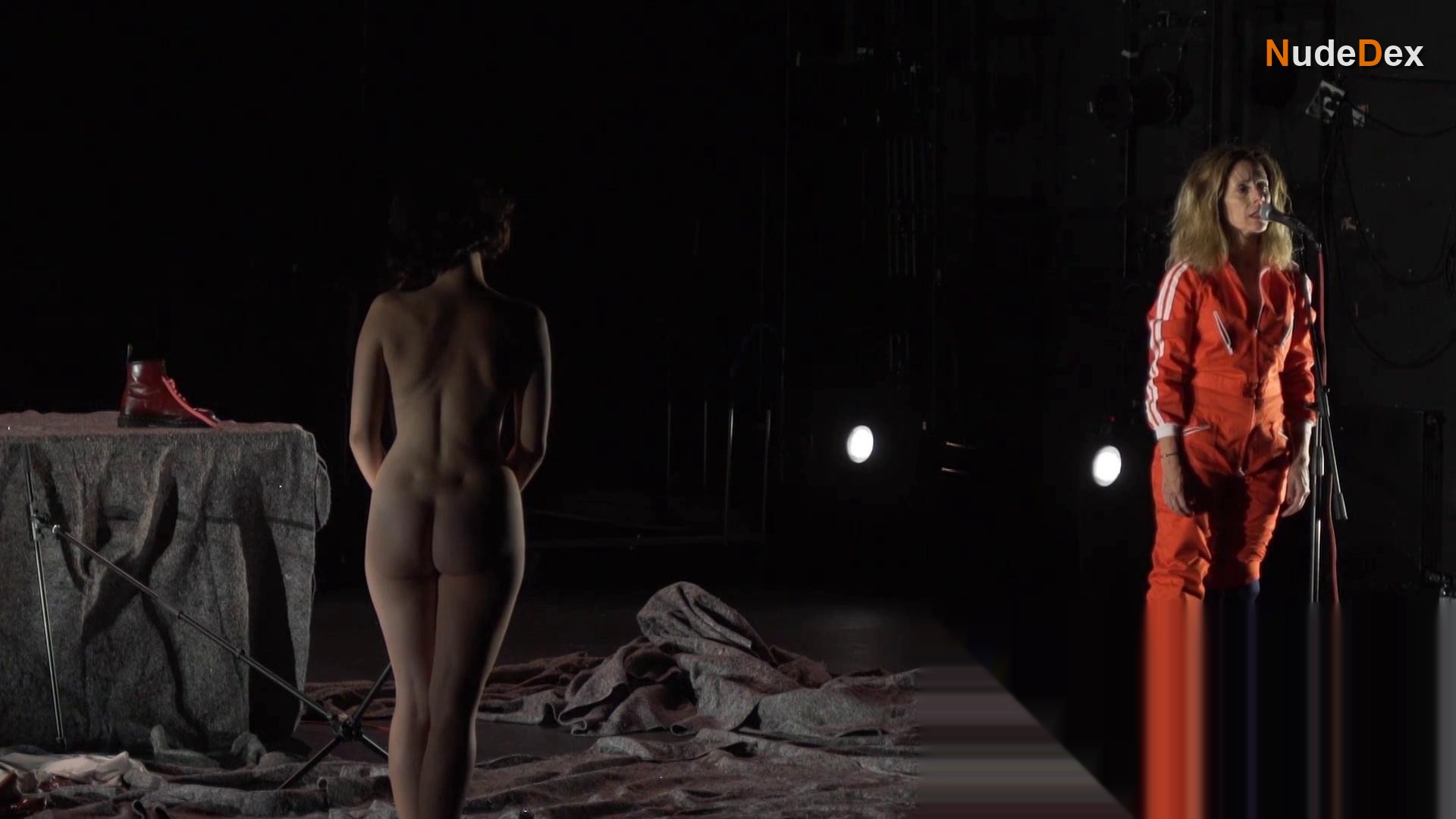 Marta Osso in F R A U, photo 2