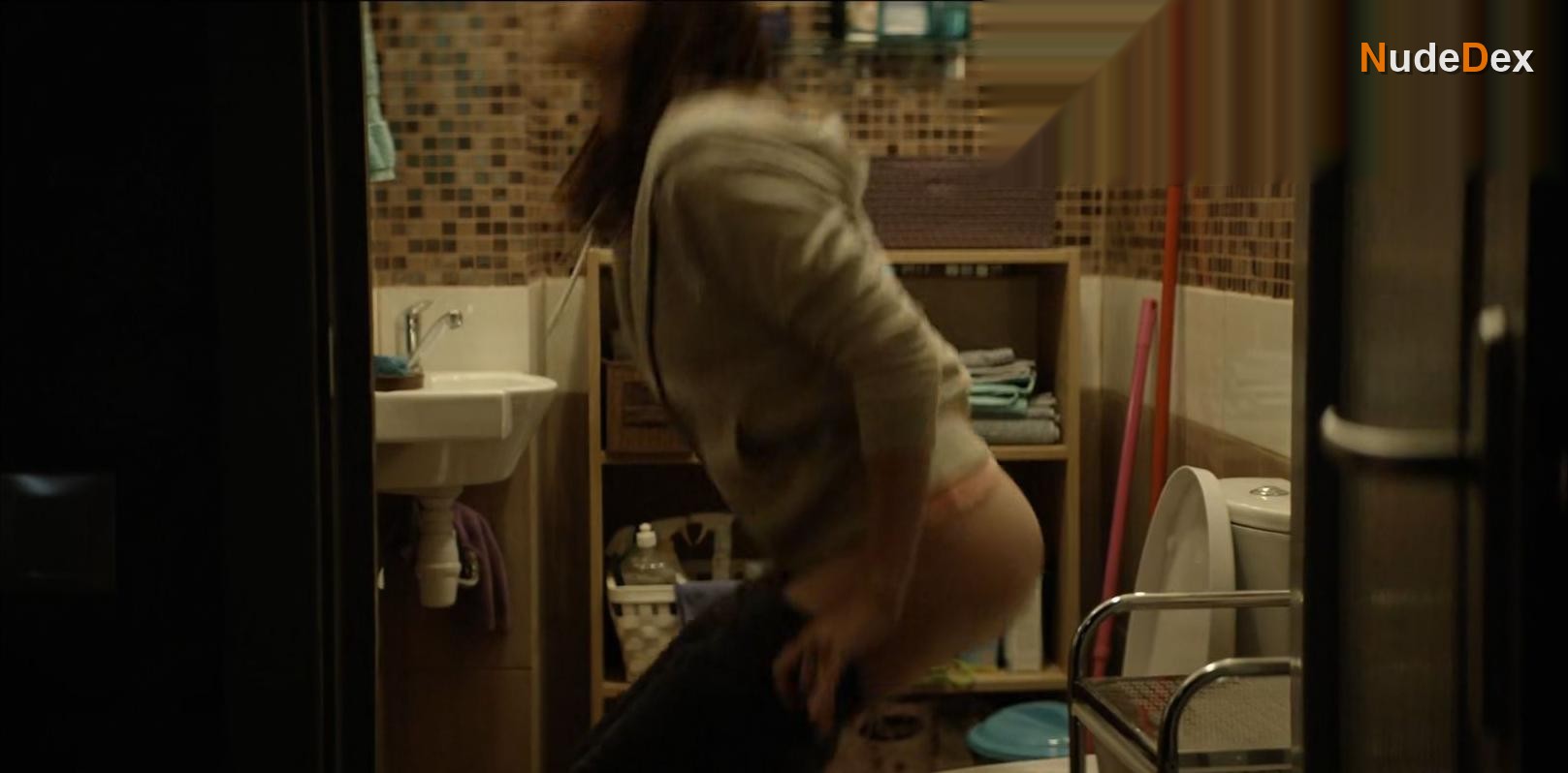 Maryana Spivak in Loveless, photo 10