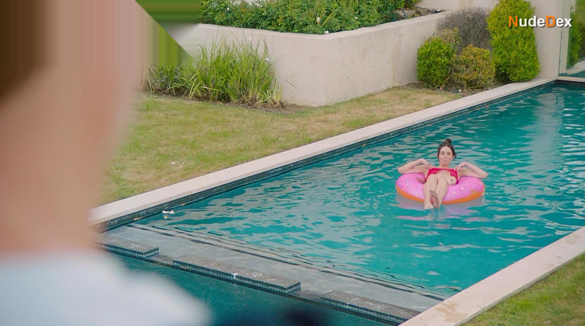 Mary Beth Barone in Sugar Baby, photo 2
