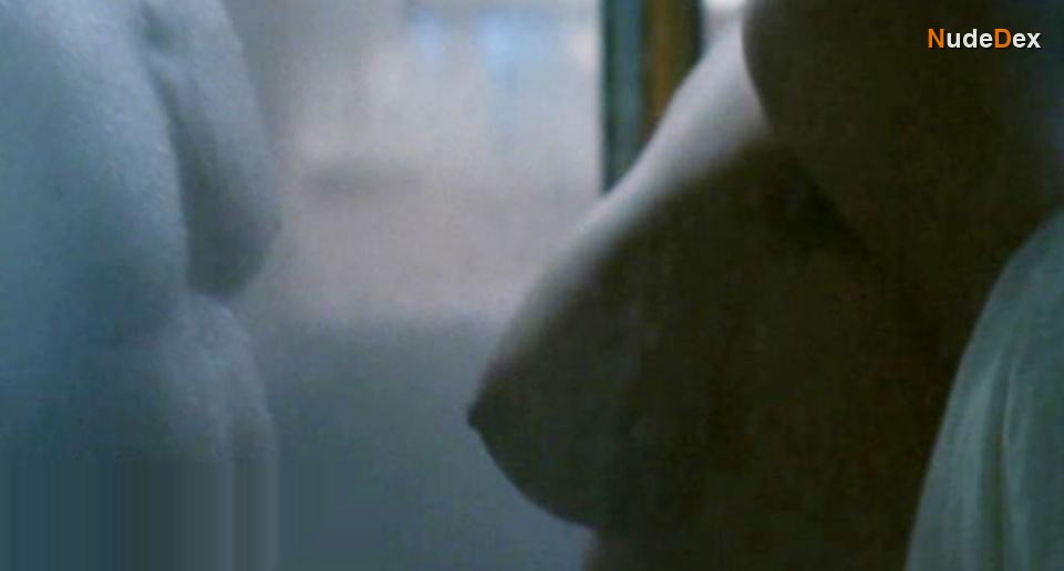 Mary Elizabeth Mastrantonio in White Sands, photo 3