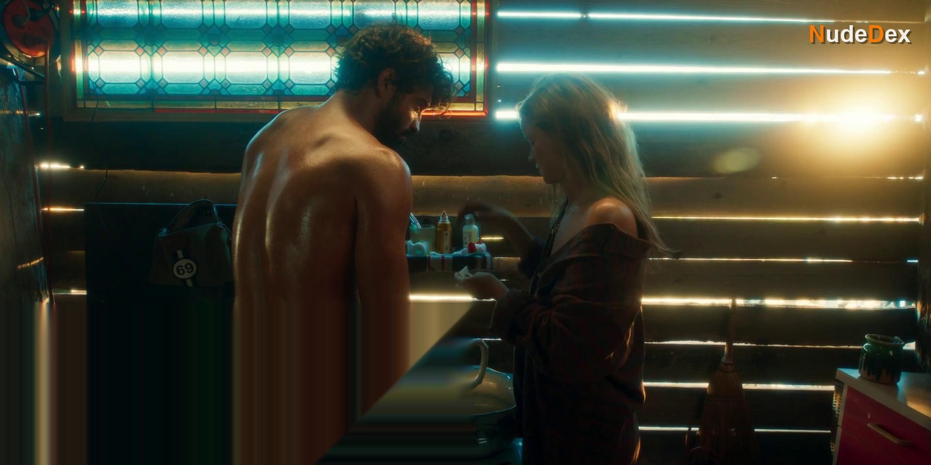Marysole Fertard in Escort Boys, photo 19