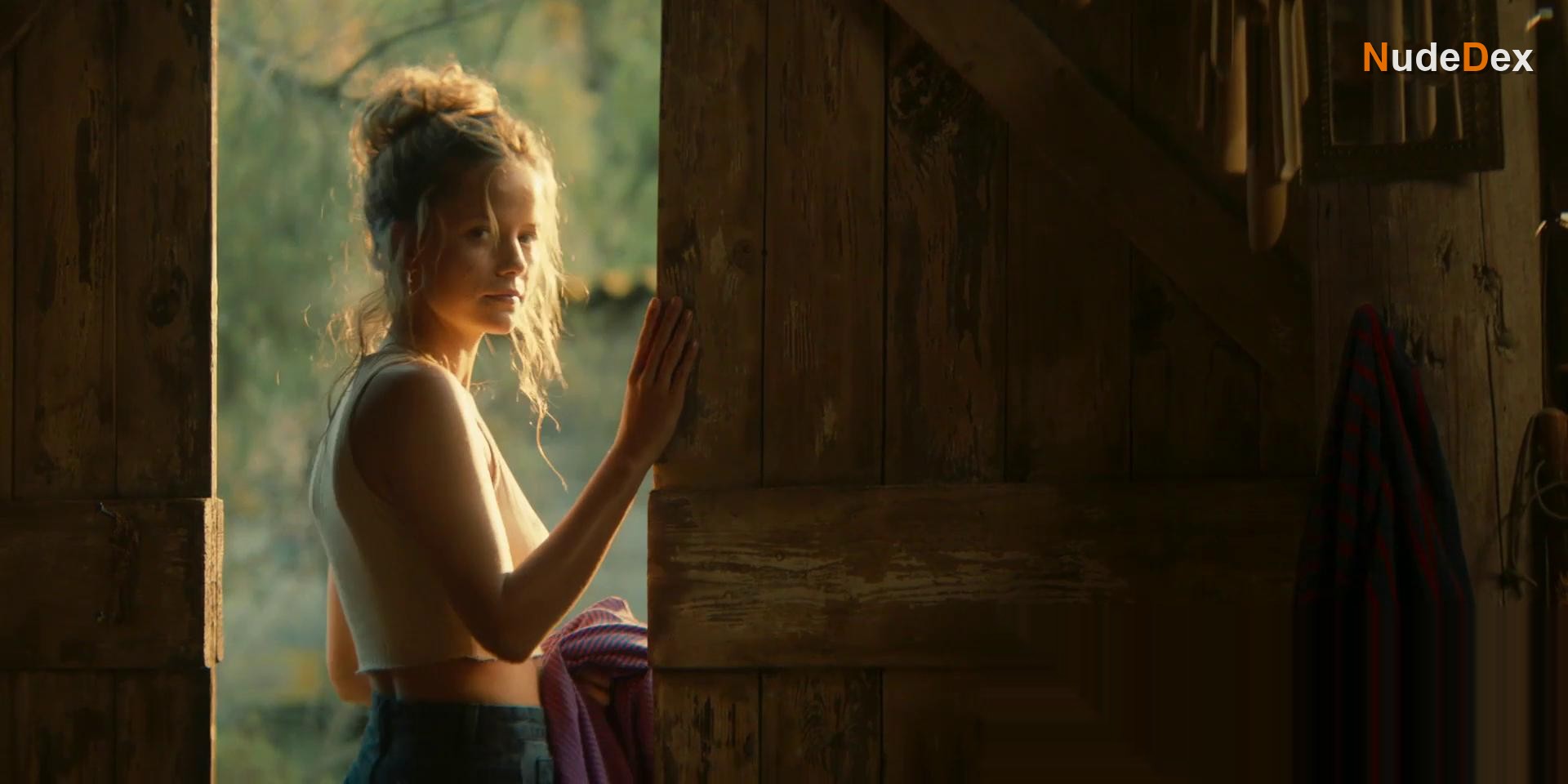 Marysole Fertard in Escort Boys, photo 30