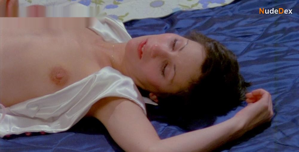 Mary Stuart in Naked Came The Stranger, photo 8