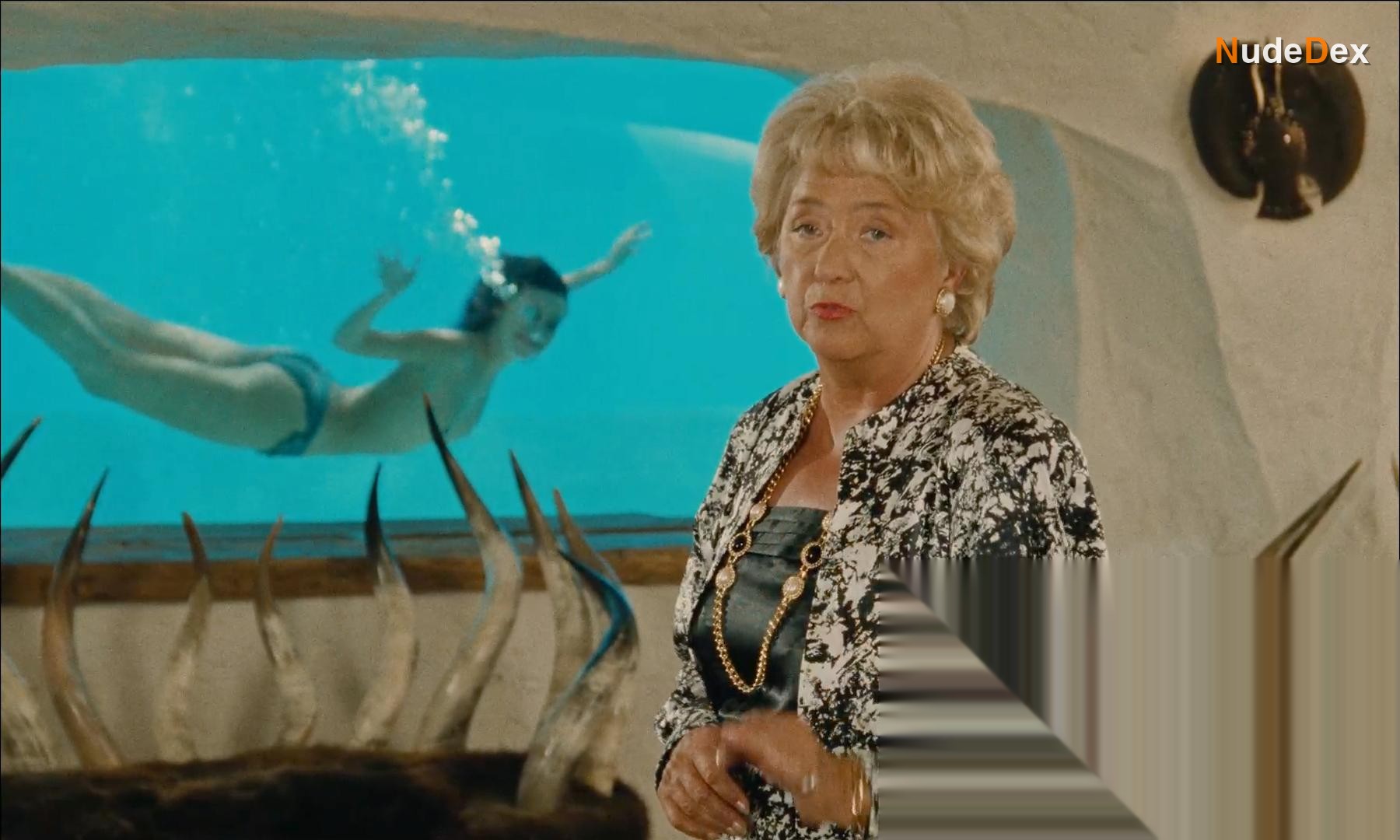 Mathilda May in La Vie Dissolue De Gerard Floque, photo 19