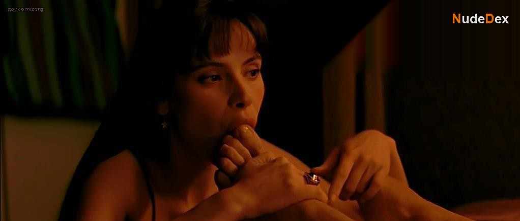 Mathilda May in The Tit And The Moon, photo 3