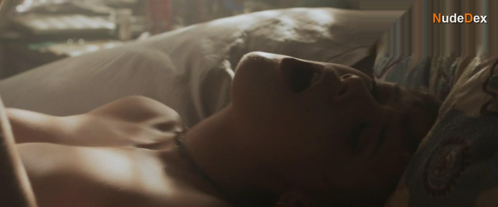 Mathilde Warnier in The Grad Job, photo 2