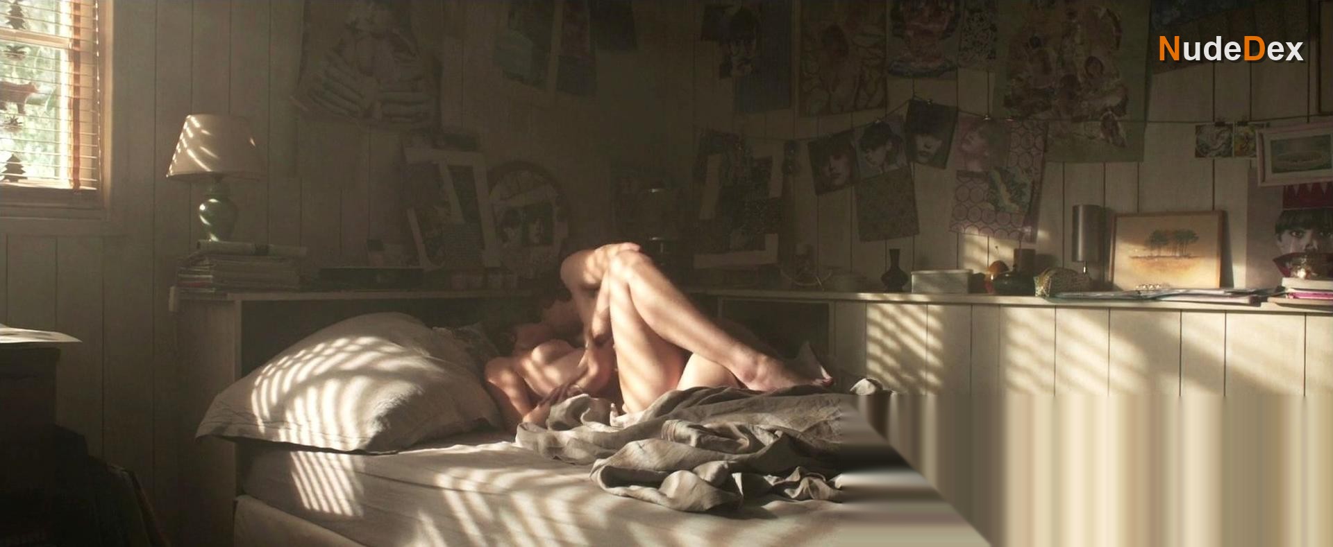 Mathilde Warnier in The Grad Job, photo 8