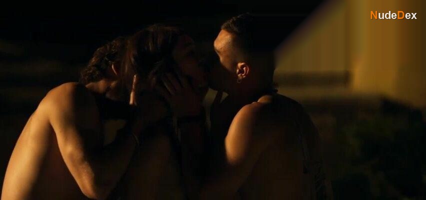Matilda De Angelis in Reckless, photo 1