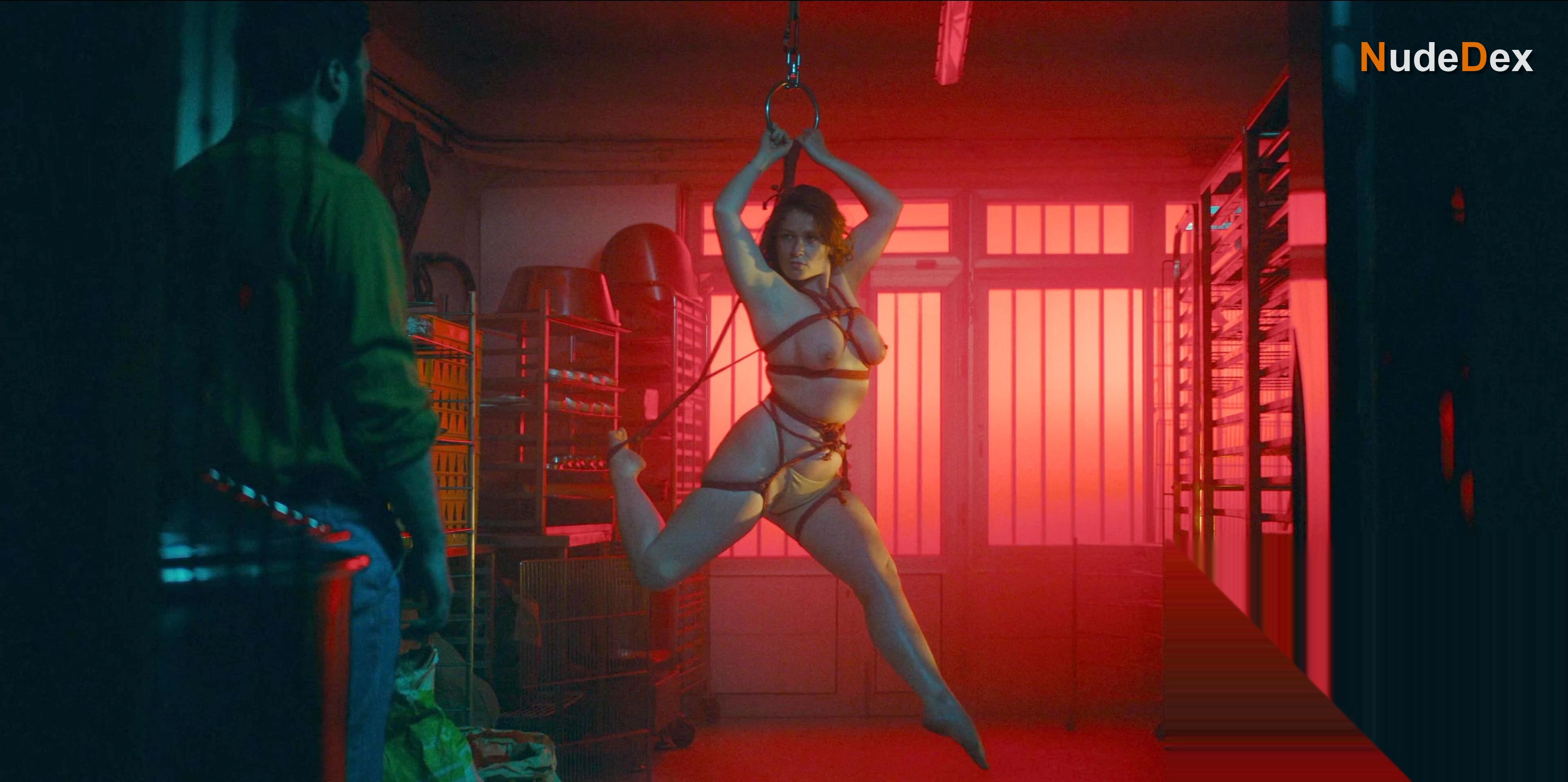 Maud Amour in Escort Boys, photo 2