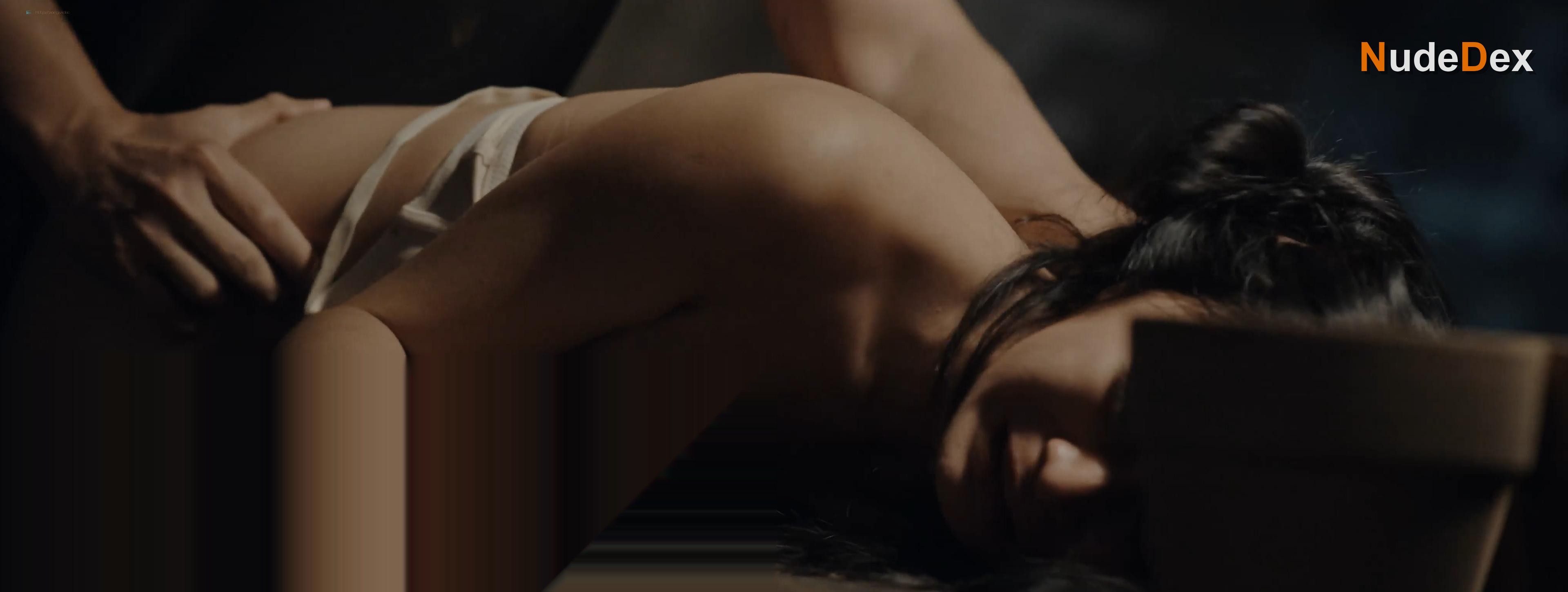 Maui Taylor in Pornstar 2: Pangalawang Putok