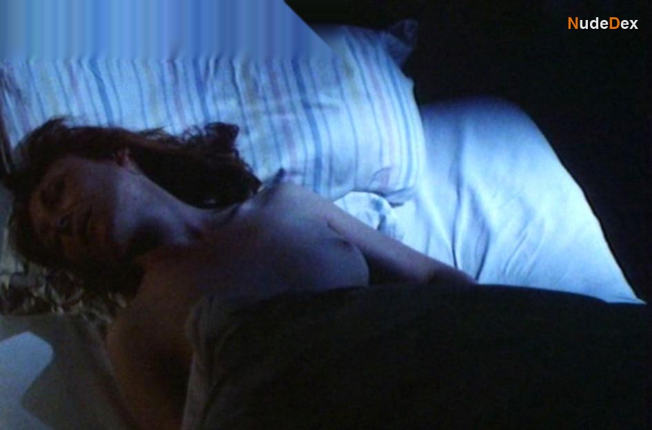 Maureen O'brien in She'll Be Wearing Pink Pyjamas, photo 3