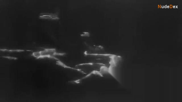 Maureen O'sullivan in Tarzan And His Mate, photo 7