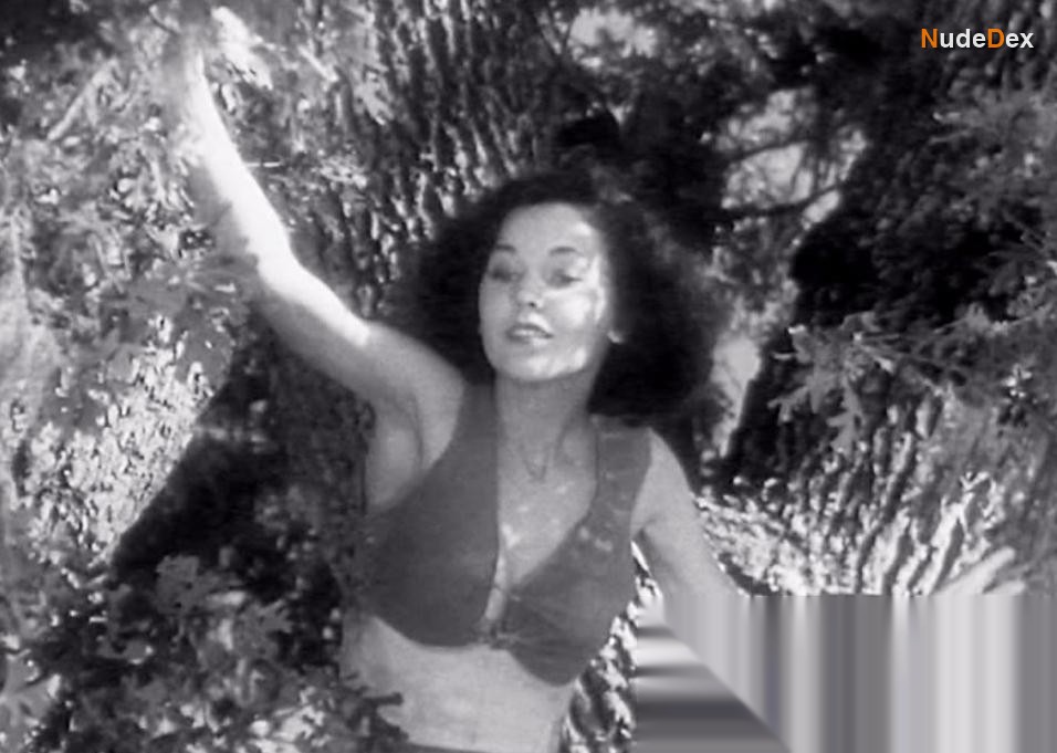 Maureen O'sullivan in Tarzan And His Mate, photo 20