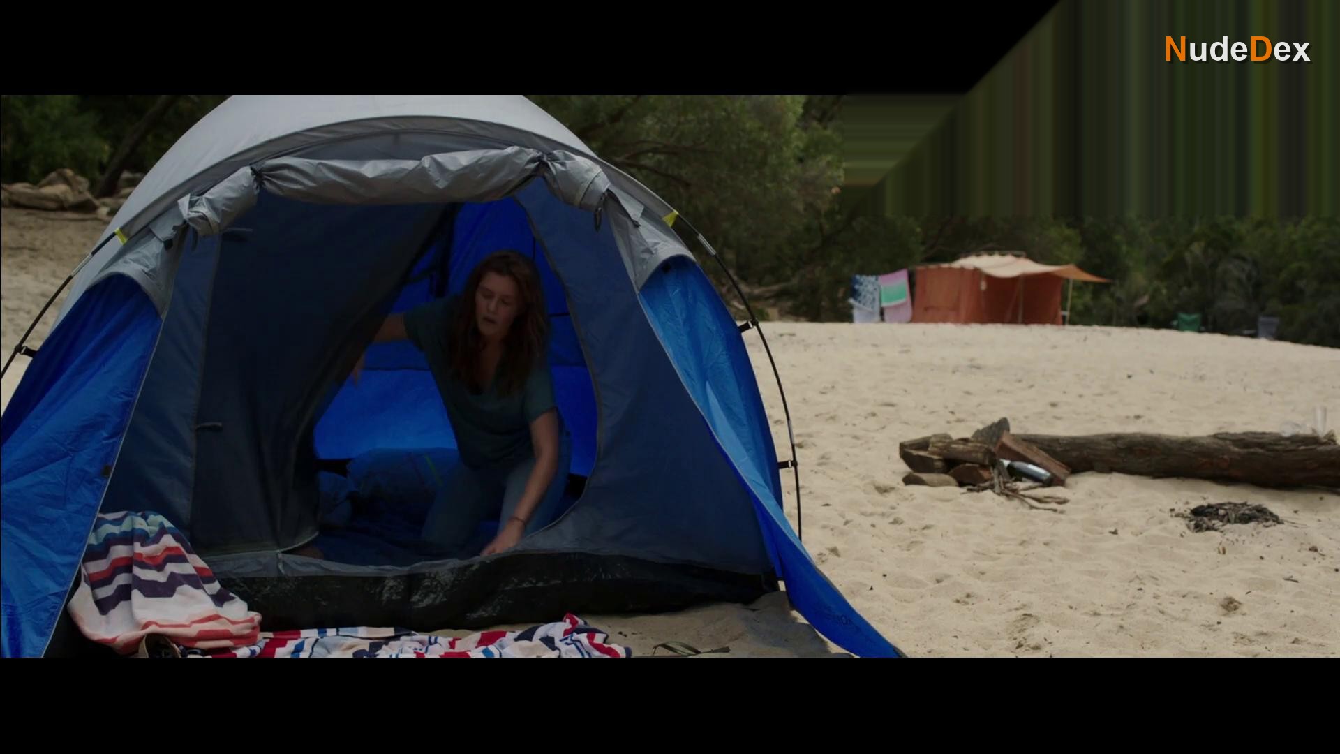 Maya Stange in Killing Ground, photo 5