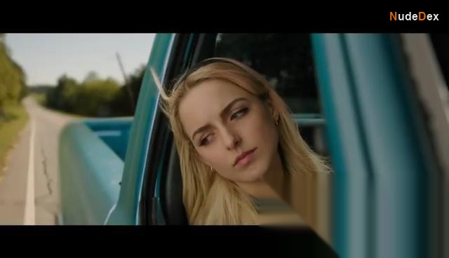 Mckenna Grace in Regretting You, photo 13