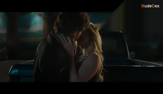 Mckenna Grace in Regretting You, photo 22
