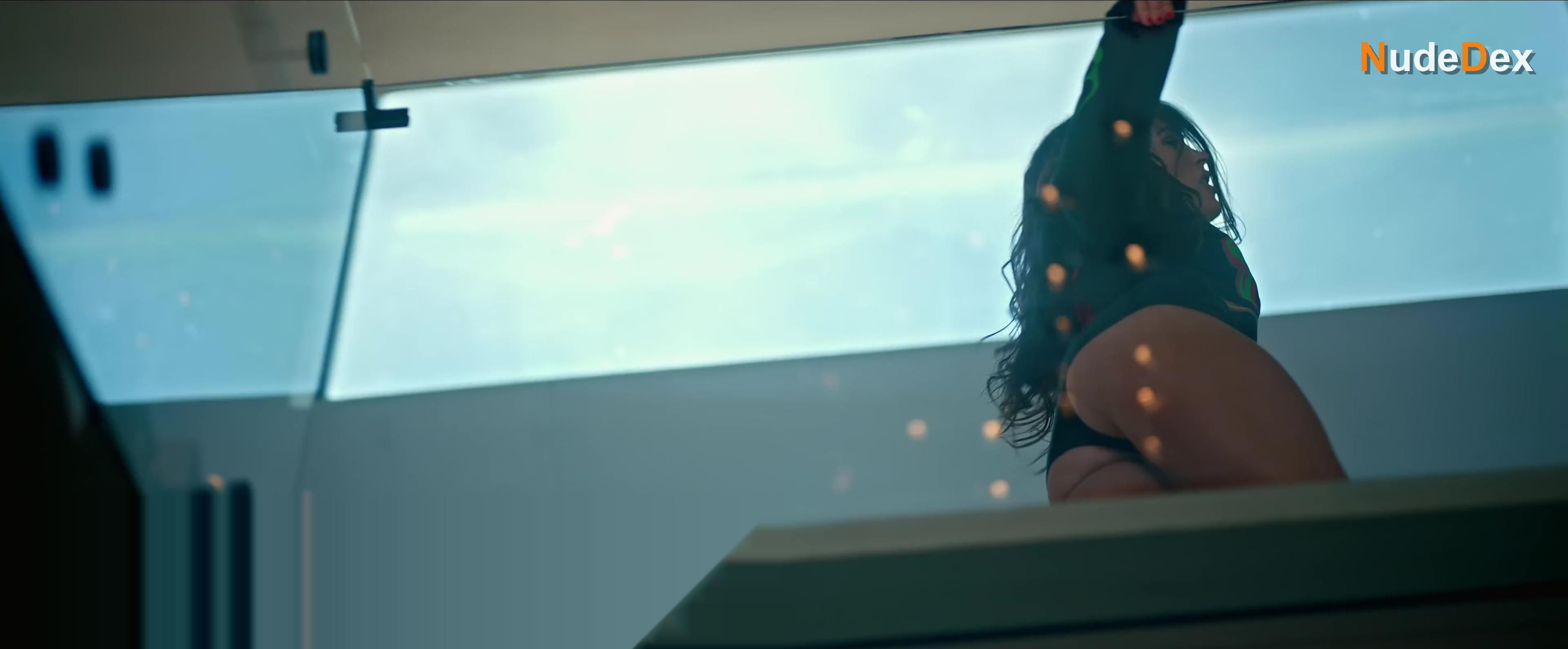 Megan Fox in Bloody Valentine, photo 2