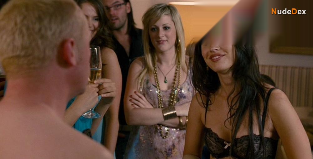 Megan Fox in How To Lose Friends And Alienate People, photo 5