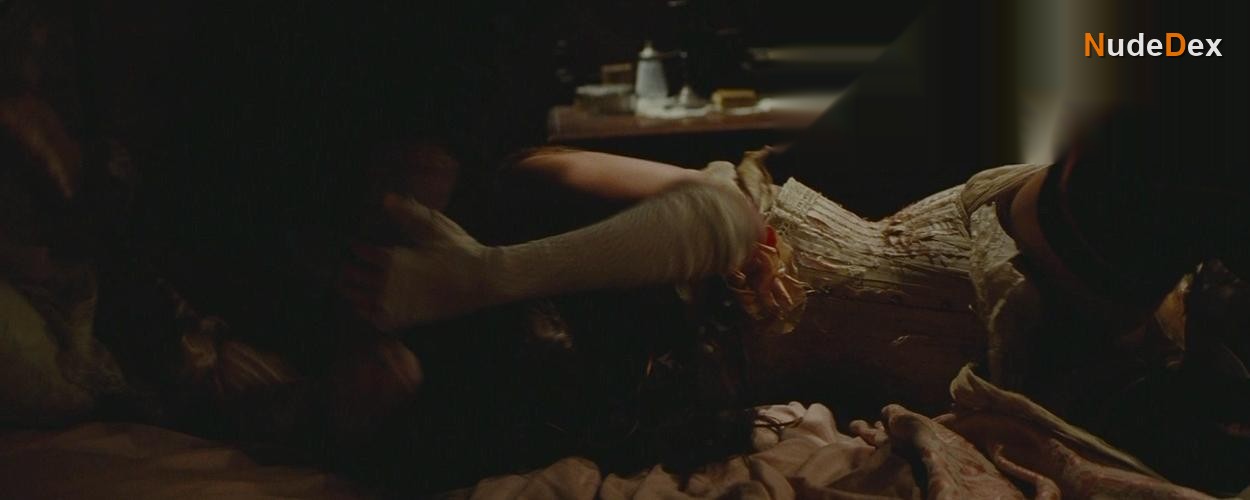 Megan Fox in Jonah Hex, photo 5