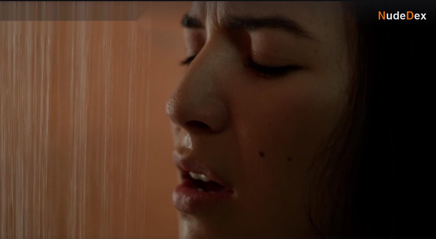 Megan Lawless in The Death That Awaits, photo 9