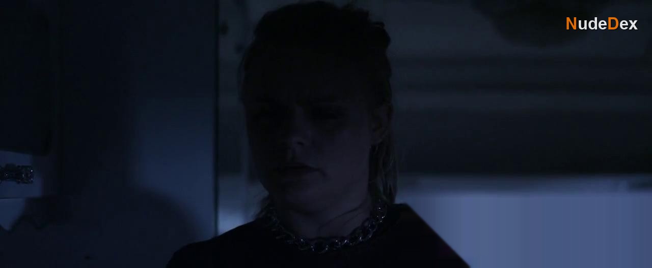 Megan Purvis in Medusa: Beauty Is The Beast, photo 19
