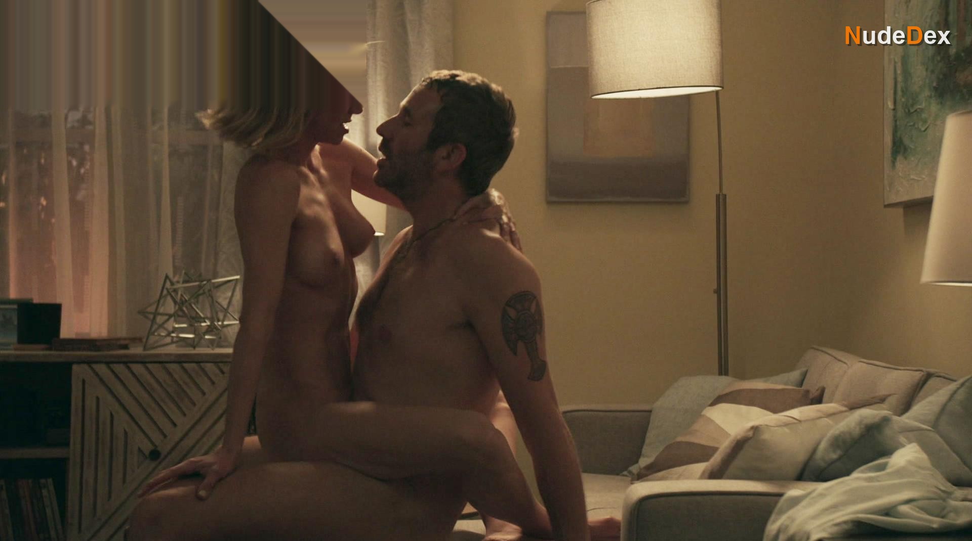 Megan Stevenson in Get Shorty, photo 9